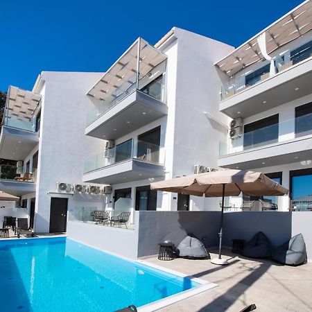 Angelica'S And Irene'S Design Apartments Swimming Pool Никиана Екстериор снимка