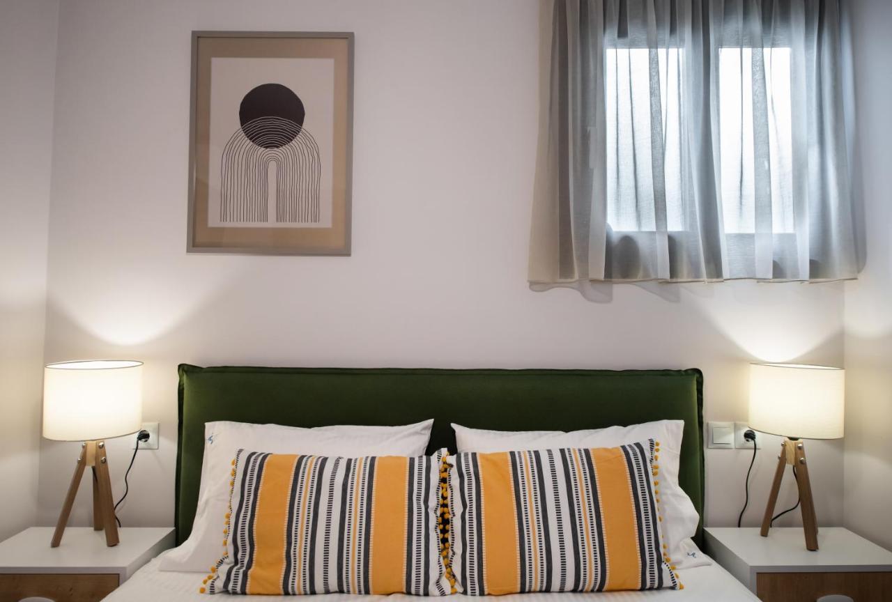 Angelica'S And Irene'S Design Apartments Swimming Pool Никиана Екстериор снимка