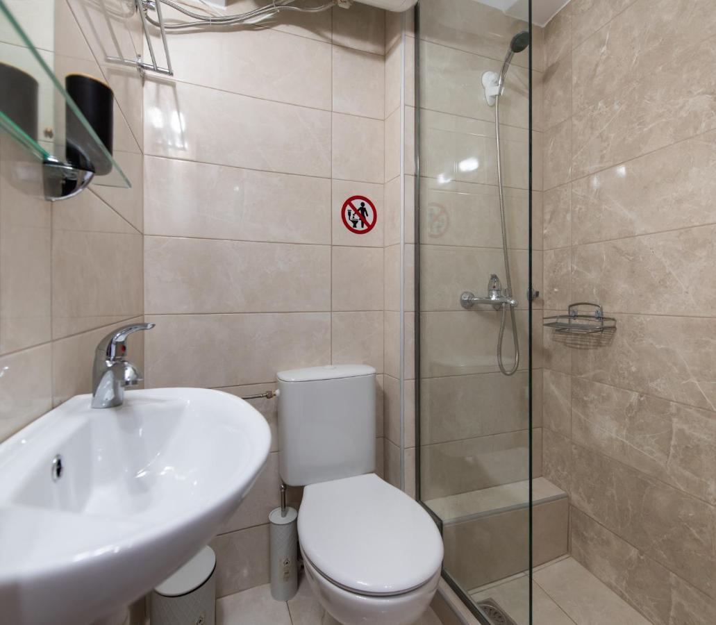 Angelica'S And Irene'S Design Apartments Swimming Pool Никиана Екстериор снимка
